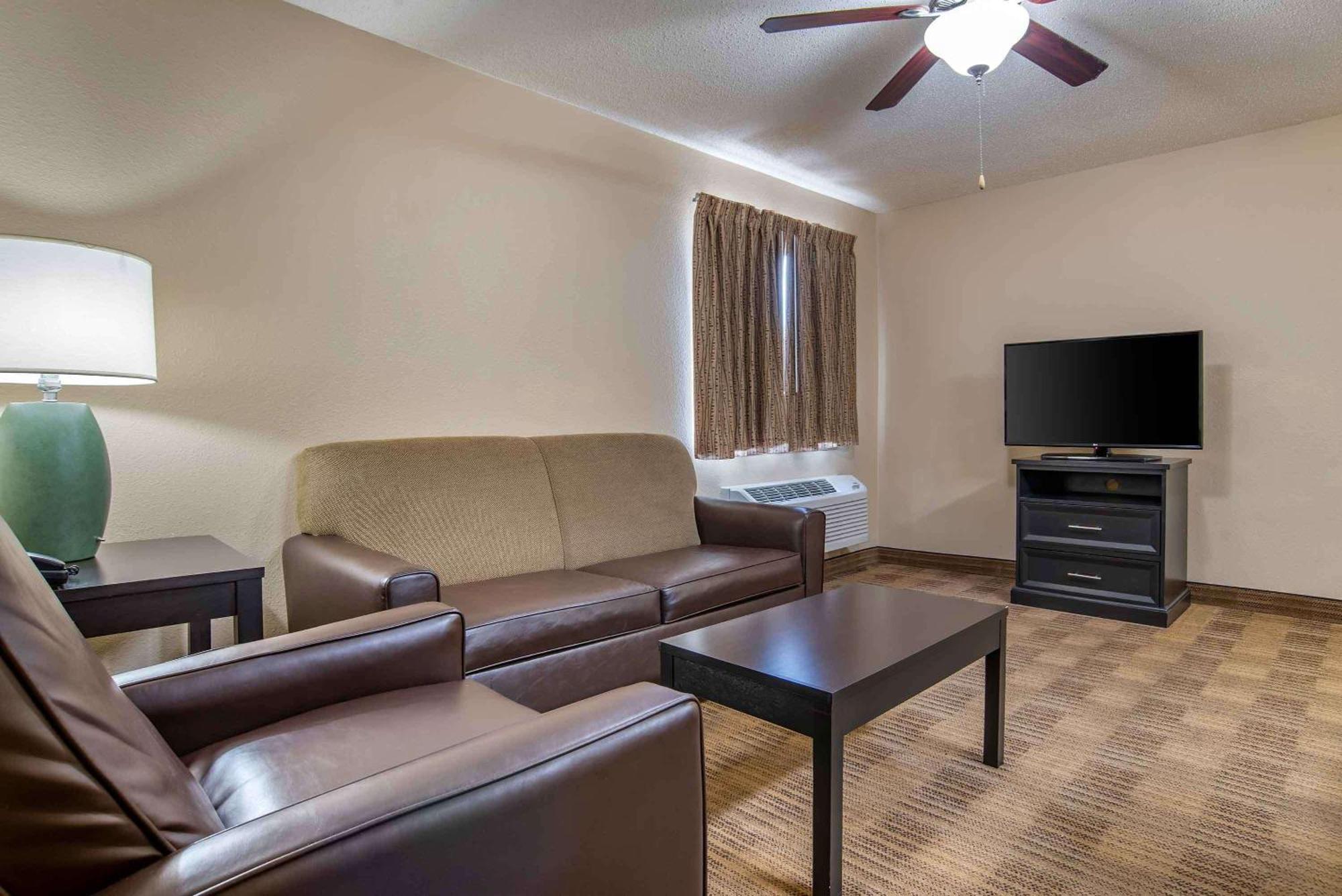 Extended Stay America Select Suites - Houston - Willowbrook - Hwy 249 Eksteriør bilde