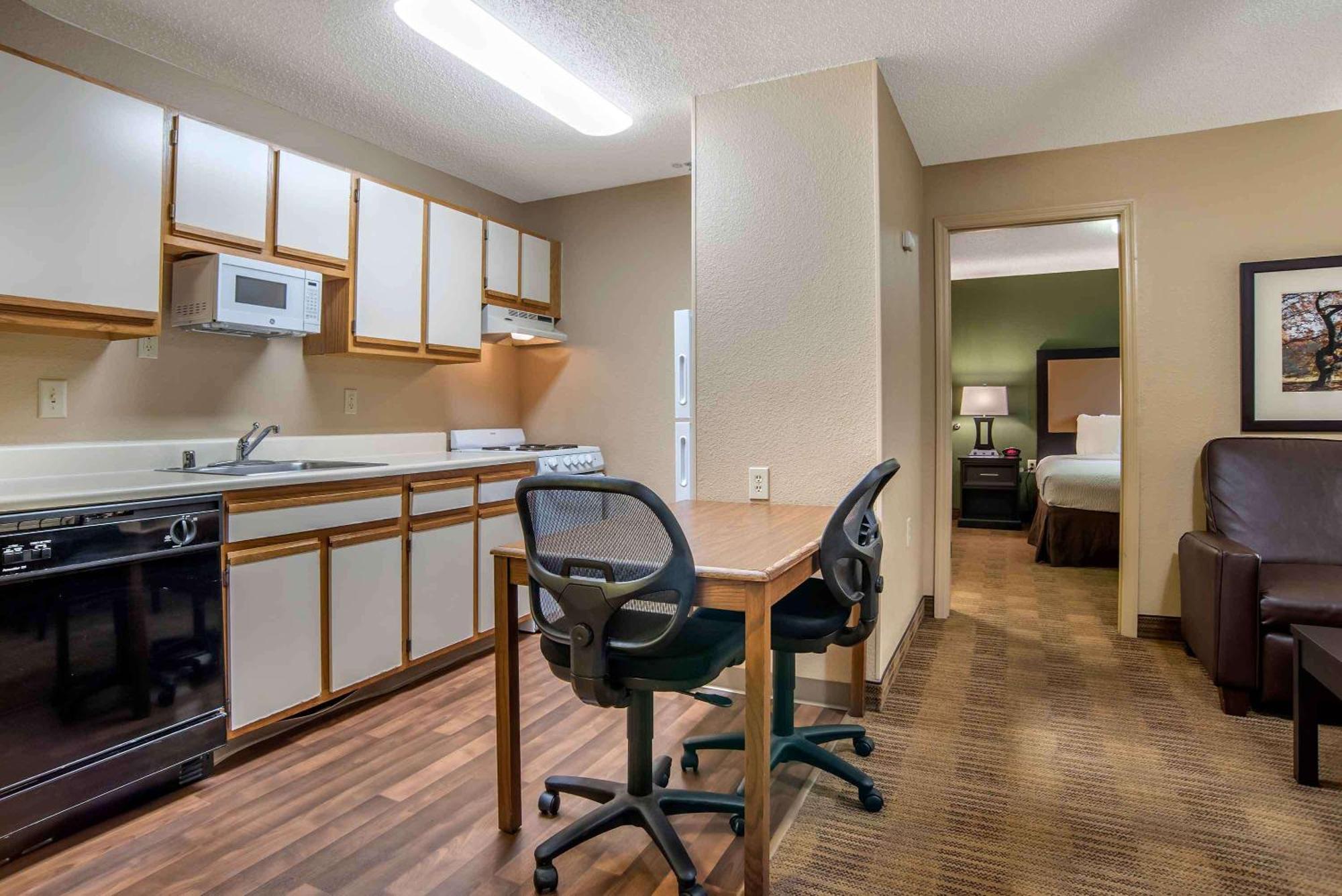 Extended Stay America Select Suites - Houston - Willowbrook - Hwy 249 Eksteriør bilde